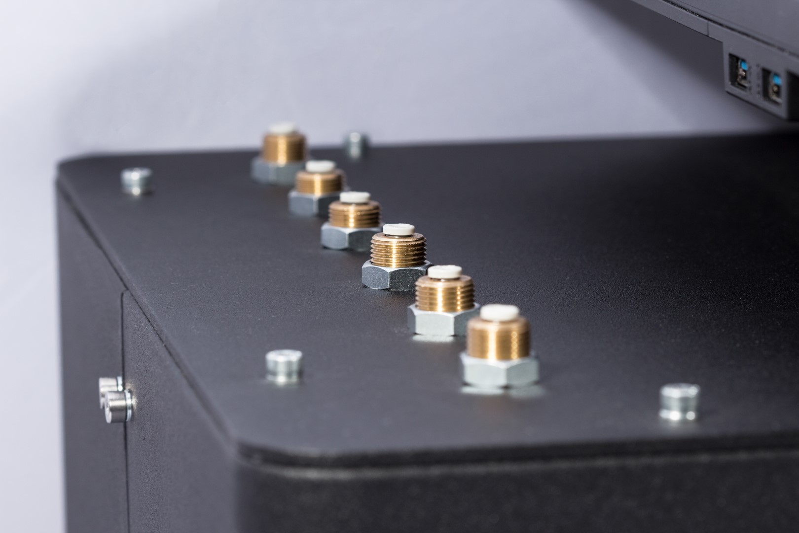 1584953910255983.jpg 1584953910255983.jpg